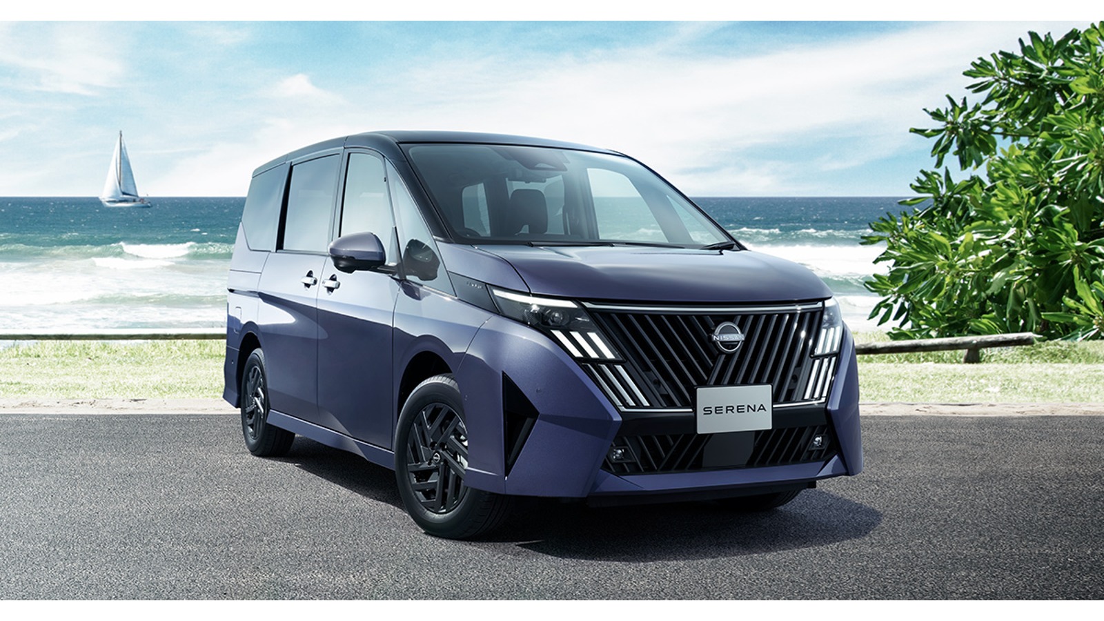 現行の日産セレナを正面斜めから見た公式写真