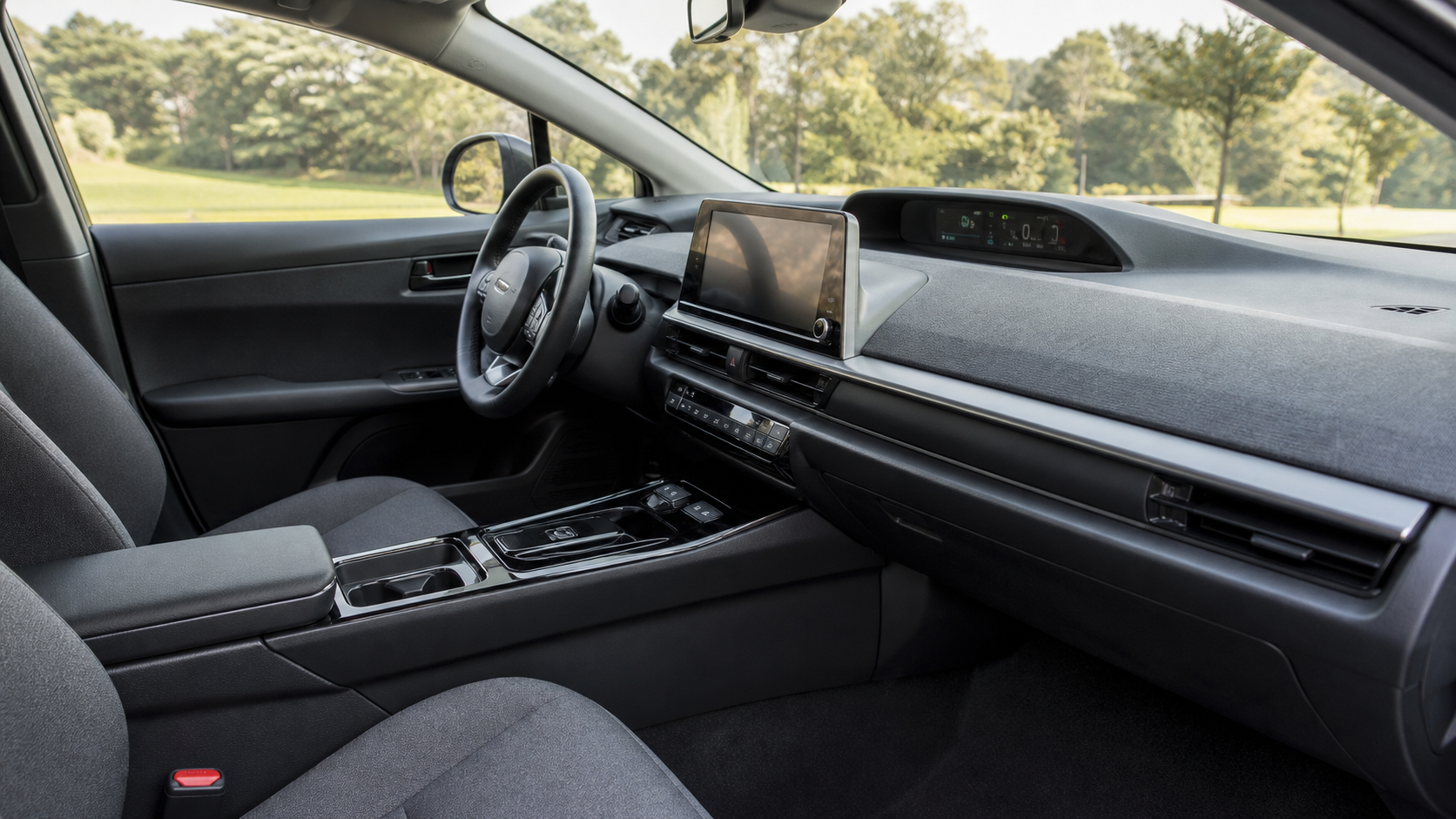 プリウスPHEV 2026|223馬力の走りと日常充電をどう使うかの内装イメージ