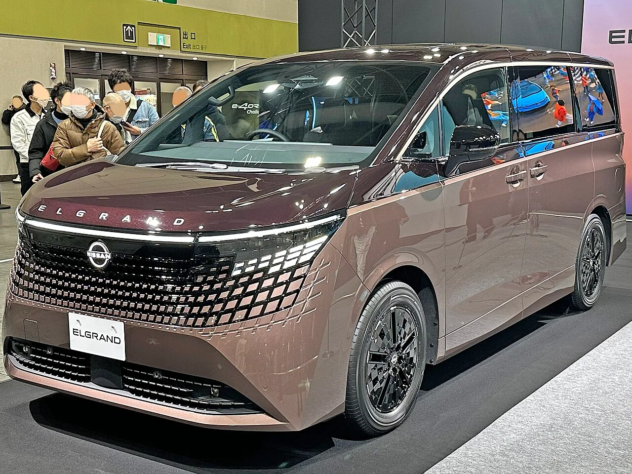モビリティショーで展示された新型エルグランドE53の実車