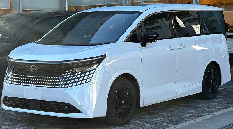 新型エルグランドE53の実車写真