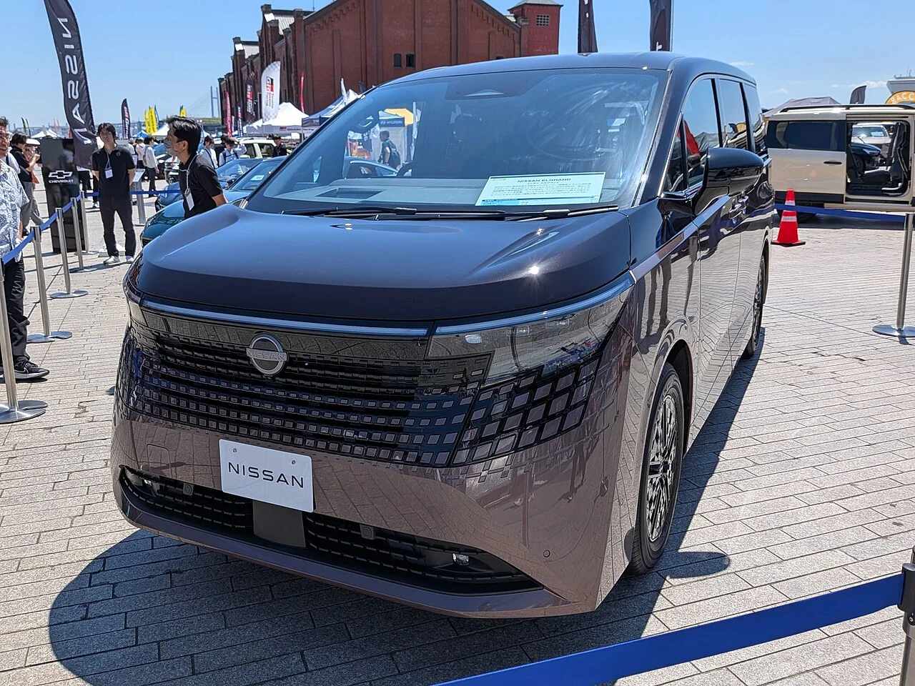 新型エルグランドE53の実車写真