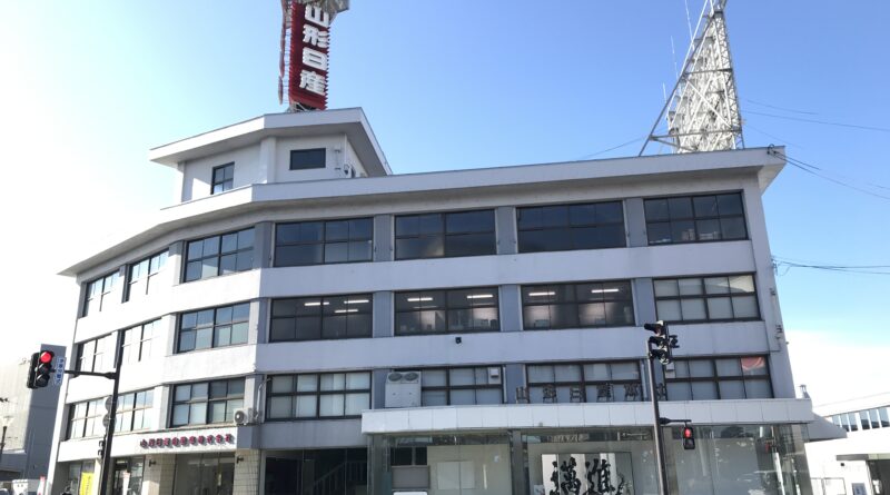 山形日産自動車の建物外観