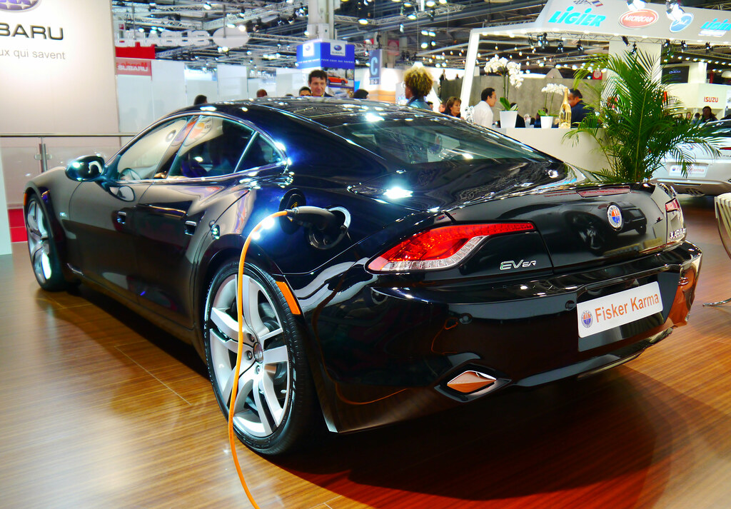 electric car battery packを写した実写写真