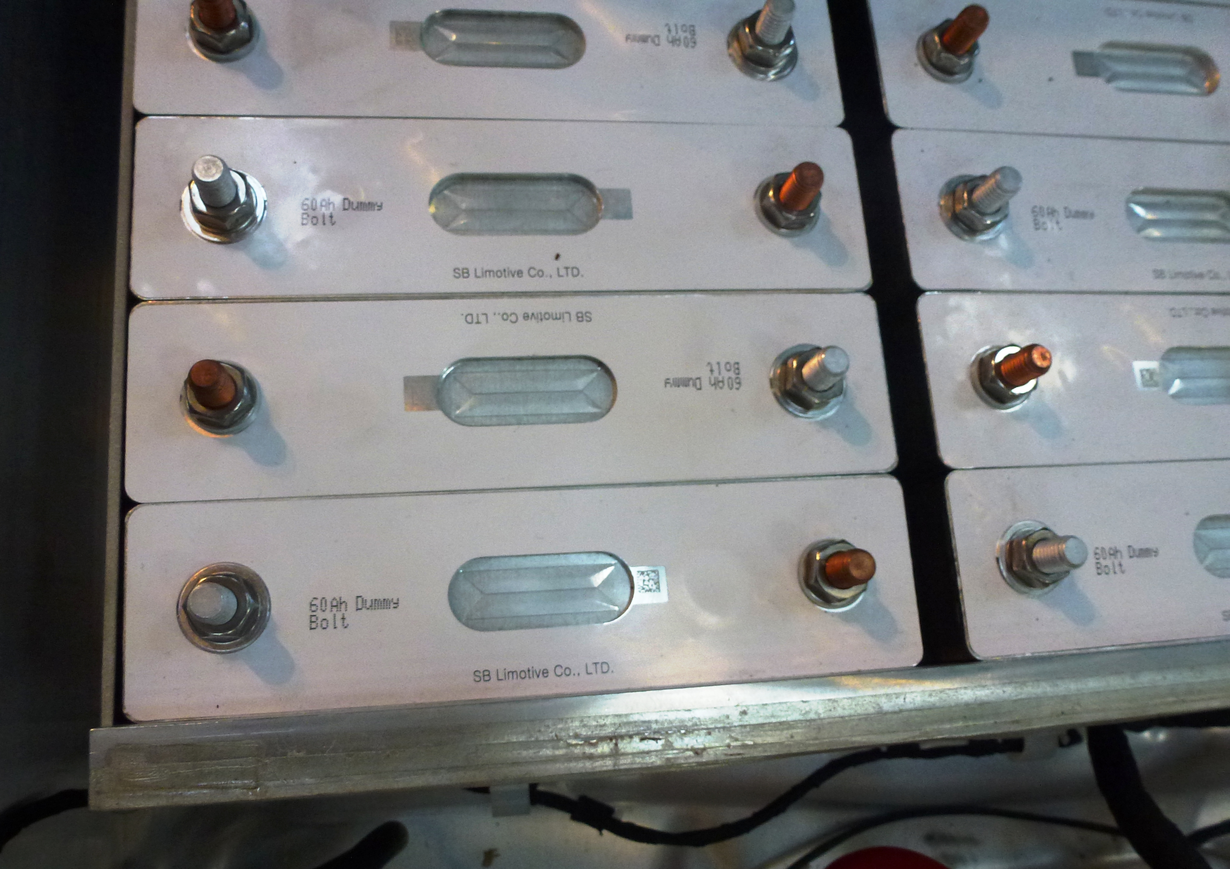 2012年11月のi3用電池セル展示サンプル・Dummy表記のある参考写真