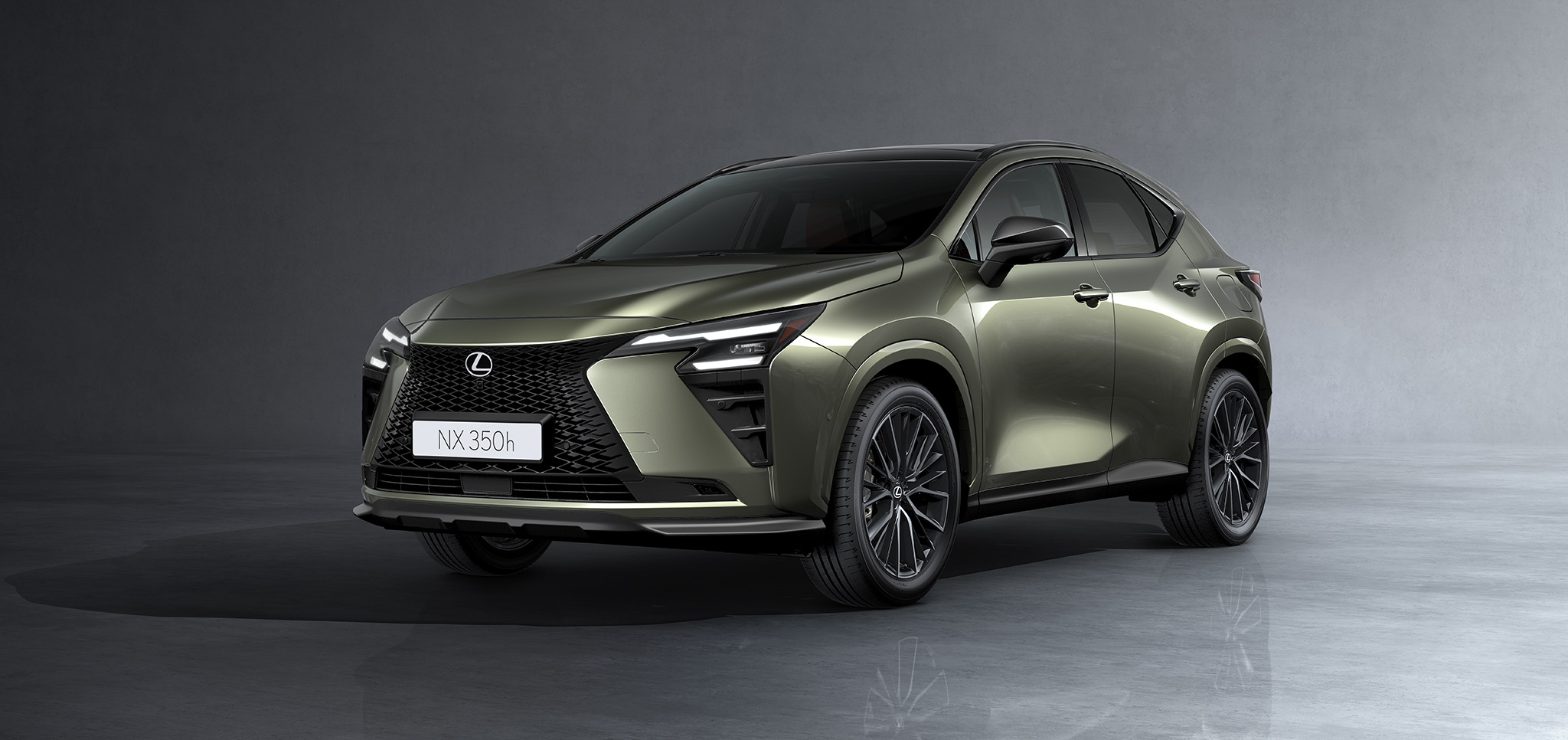 新型レクサスNX 350h(HEV)の試作車。SONIC TELLUSの外観参考画像で、充電対象の450h+ではない